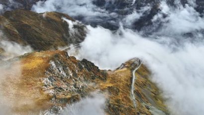 Circulaţia pe Transfăgărăşan se închide temporar din cauza zăpezii