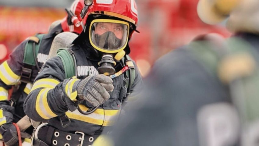 4 locuinţe şi o anexă din Capitală, cuprinse de un incendiu