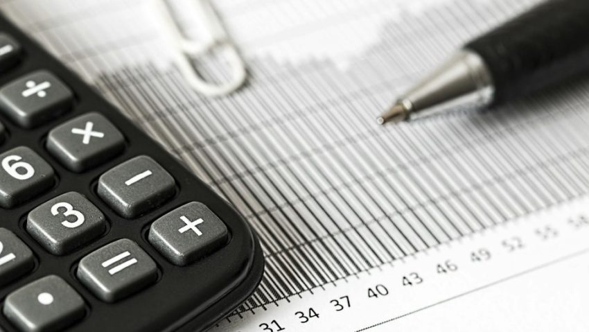 Taxele, principalul factor de stres pentru antreprenorii din România