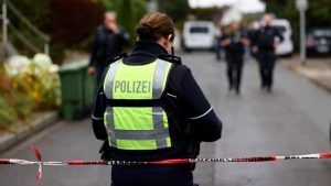 GERMANIA: Fiica adolescentă, suspectată că a înjunghiat-o pe primărița din Herdecke