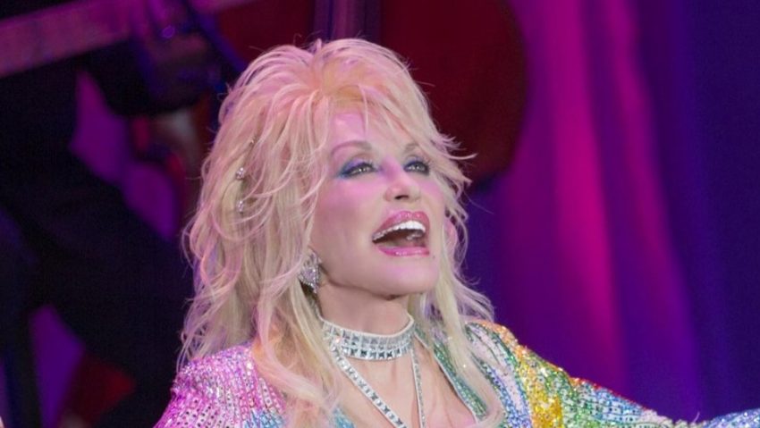 Cântăreața Dolly Parton își liniștește fanii după îngrijorările legate de starea sa de sănătate | VIDEO Cântăreața Dolly Parton își liniștește fanii după îngrijorările legate de starea sa de sănătate | VIDEO