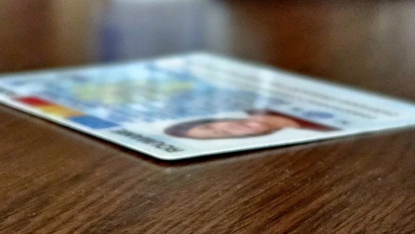 Pecheziții la o grupare care vindea acte false Pecheziții la o grupare care vindea acte false