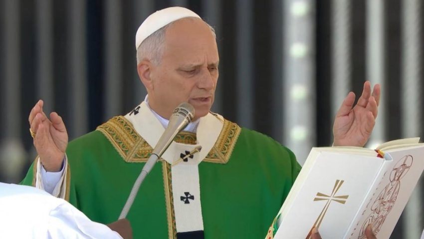 Papa Leon îndeamnă instituțiile media să nu se „vândă” pentru click-bait | VIDEO Papa Leon îndeamnă instituțiile media să nu se „vândă” pentru click-bait | VIDEO