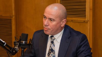 Ministrul András Demeter, la Radio România Cultural: Vom găsi o cale de mijloc între blocajul instituțiilor de cultură și excepțiile otova