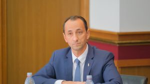 Portret de campion • Mihai Covaliu