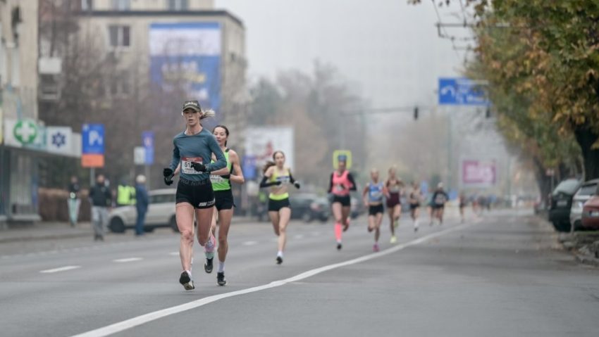 BRAȘOV: 1.500 de alergători vor lua startul în Crosul 15 Noiembrie