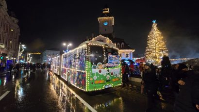 ”Autobuzul lui Moș Crăciun”, pe străzile Brașovului
