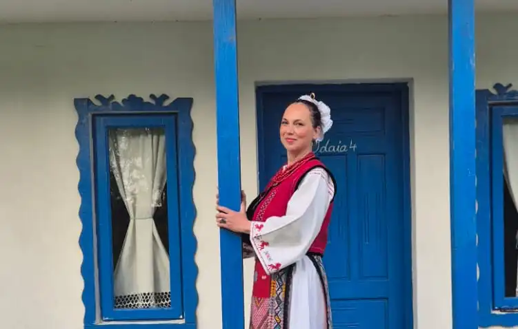 TULCEA: În satul Vișina, tradițiile de iarnă nu rămân amintiri | AUDIO