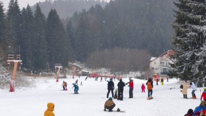 Poiana Brașov. S-au deschis pârtiile Bradul și Stadion