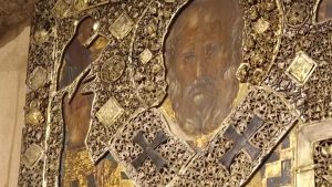 Creştinii îl sărbătoresc pe Sfântul Nicolae