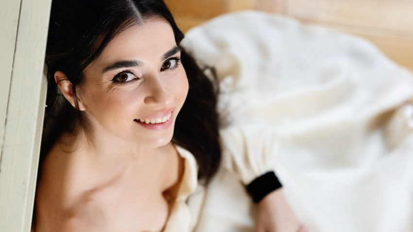 Portret de artistă • Cântăreața Alexandra Ușurelu