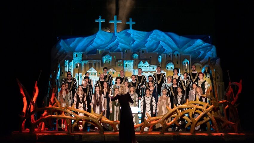 Turneul național ”Săptămâna Patimilor” al Corului Madrigal ajunge la Timișoara și Oradea