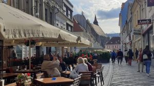 Se deschid terasele în Centrul Istoric al Brașovului