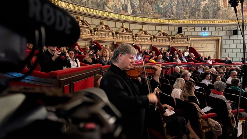 Violonistul Liviu Prunaru revine în România cu turneul național solo “Concertmaestro” 2026