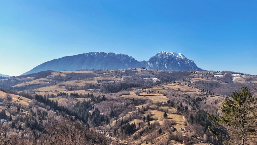 Poiana Mărului, o nestemată a turismului românesc din sud-vestul județului Brașov | GALERIE FOTO