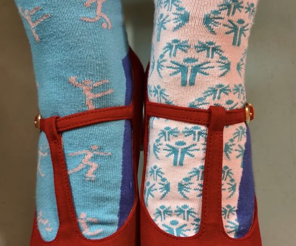 Șosete desperecheate pentru incluziune