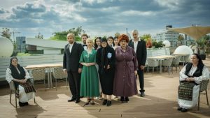 „Ceasu’ și cămașa miresii”, un nou spectacol creat de Gavril Pătru la TNB