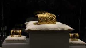 Coiful de la Coțofenești, expus la Muzeul Național de Istorie a României