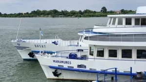 TULCEA: De la 1 mai, Navrom Delta trece la programul de transport de vară