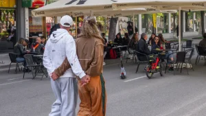 CONSTANȚA: În weekend, bulevardul Tomis devine pietonal