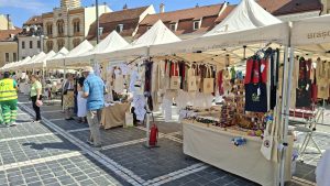 Târg de Sânziene, la Brașov