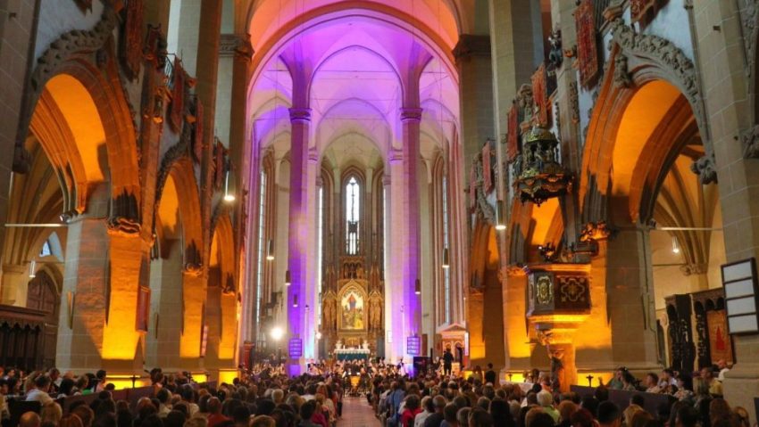 Concert-eveniment, vineri seară, în Biserica Neagră