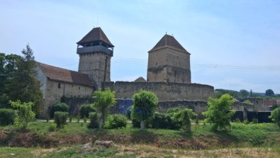 Prin Cetatea Câlnic, în căutarea pașilor lui Blaga