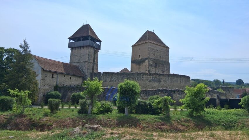 Prin Cetatea Câlnic, în căutarea pașilor lui Blaga