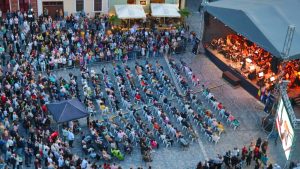 De la tango, la jazz: 3 seri de muzică în aer liber, la Brașov
