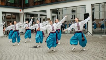 Artiști din șapte țări vin la Festivalul „Cântecele Munților”
