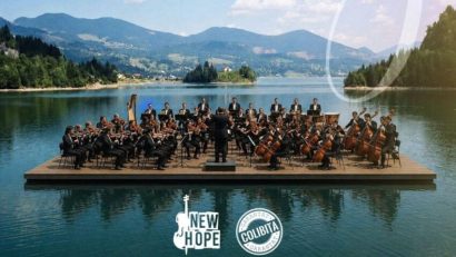 Concert simfonic, în mijlocul lacului