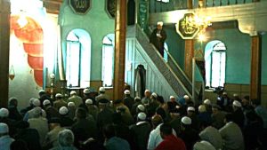 Musulmanii celebrează Mevlid Kandili, noaptea nașterii Profetului Muhammed