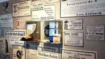 Reclame din anii 1900, în expoziție la Muzeul Civilizaţiei Urbane a Braşovului
