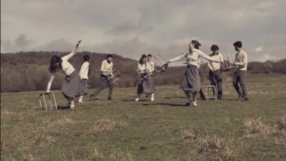 Spectacolul Nasturi, din nou pe scena Centrului Cultural Reduta din Brașov