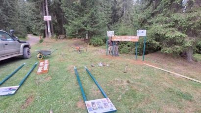 Panouri informative pentru protejarea biodiversității, în Munții Rodnei